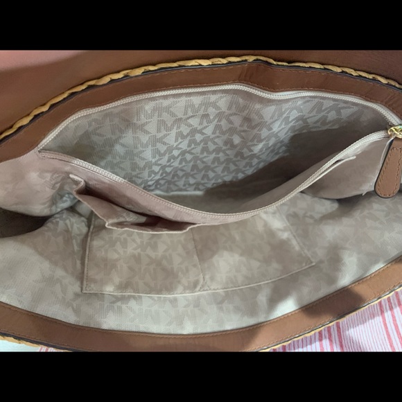 Michael kors Tote Handbag 👜 - Picture 7 of 7